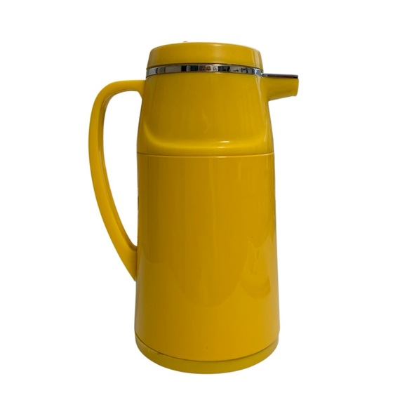 Yellow Insulated Thermos - Picture 4 of 16